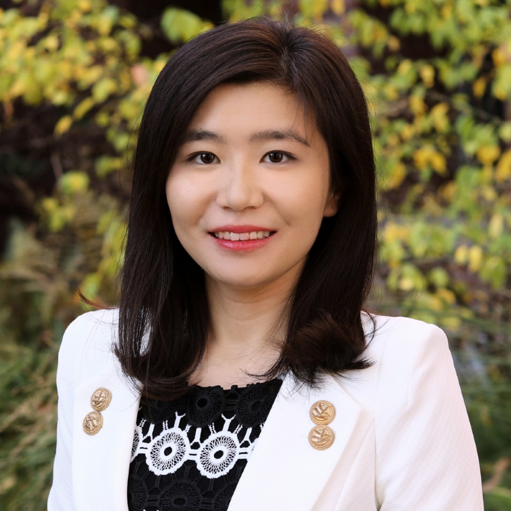 Portrait of Amy Yang.