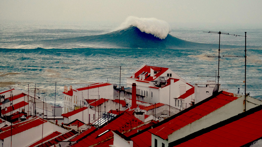 A giant wave of Nazare